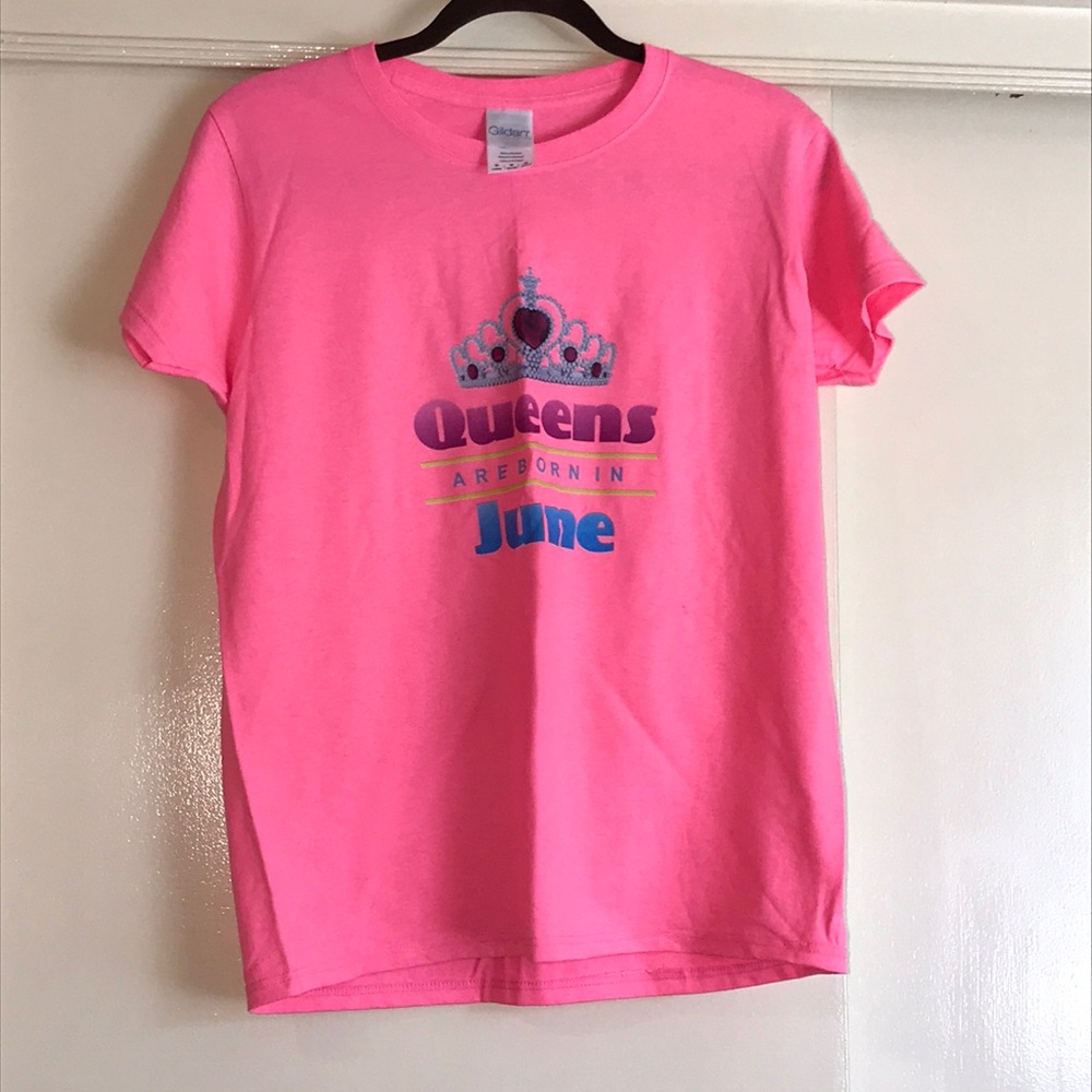 NWOT Woman’s Cute T-Shirt